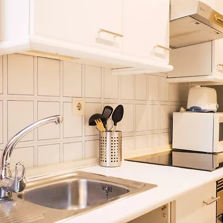 Apartment Florit Flats - Cozy 2 Bedroom By The Of Arts And Science *