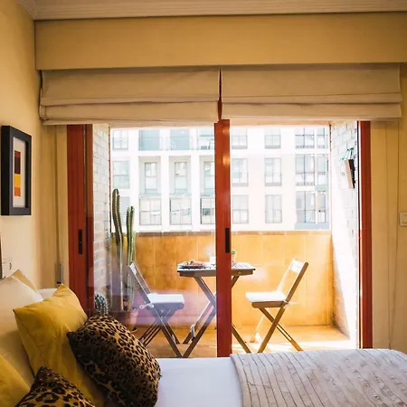 Florit Flats - Cozy 2 Bedroom By The Of Arts And Science