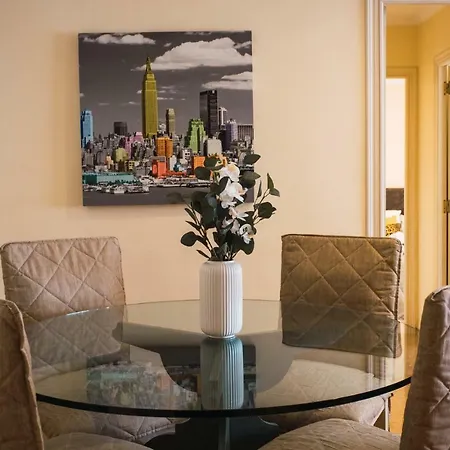 Apartment Florit Flats - Cozy 2 Bedroom By The Of Arts And Science *